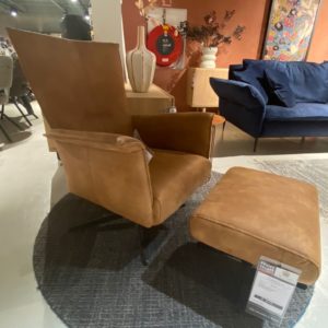 Carola Fauteuil + hocker